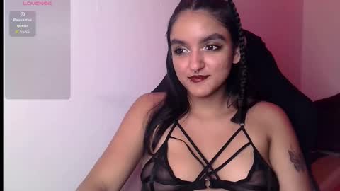 Bella online show from 11/03/25, 08:26