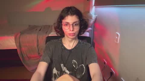 Snapshot of ari_dom_femboy chatting on 01/10/26, 07:59 Ari online show from 01/10/26, 07:59