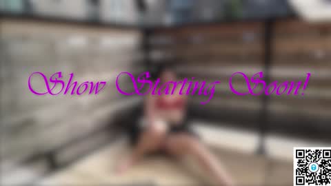 Snapshot of ari_lovexo chatting on 09/20/25, 08:43 Ari and Penn online show from 09/20/25, 08:43