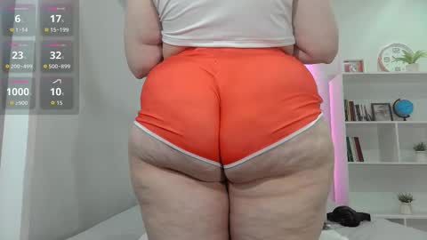 Snapshot of ari_rossee_ chatting on 11/21/25, 09:46 online show from 11/21/25, 09:46