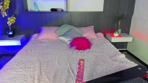 Ari  online show from 02/08/25, 04:14