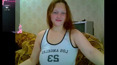 Snapshot of aria__dark chatting on 11/06/25, 08:32 Aria online show from 11/06/25, 08:32