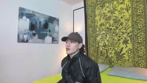 aria y orien  online show from 09/30/25, 11:04