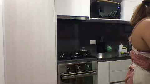 Snapshot of aria_andradee chatting on 01/11/25, 10:51 aria_andradee online show from 01/11/25, 10:51