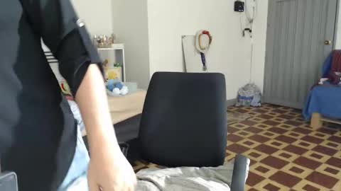 Snapshot of aria_andradee chatting on 09/13/25, 02:11 aria_andradee online show from 09/13/25, 02:11