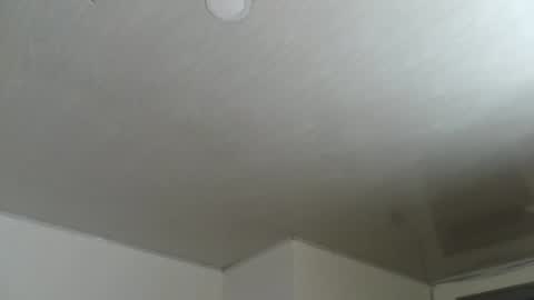 Snapshot of aria_andradee chatting on 10/13/25, 10:32 aria_andradee online show from 10/13/25, 10:32