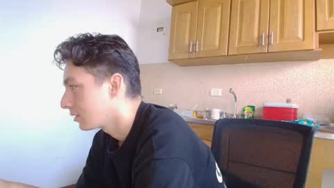 aria_arthur online show from 10/15/25, 12:27