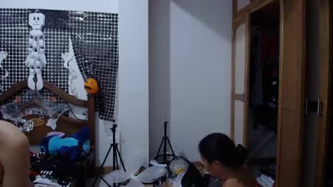 Snapshot of aria_arthur chatting on 11/02/25, 12:51 aria_arthur online show from 11/02/25, 12:51