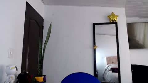 Snapshot of aria_castelli chatting on 05/28/26, 02:25 Aria Castelli online show from 05/28/26, 02:25