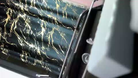 Snapshot of aria_lush chatting on 11/25/25, 08:31 aria lush online show from 11/25/25, 08:31