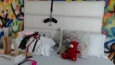 aria online show from 01/25/25, 07:06