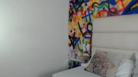 aria online show from 02/09/25, 03:32