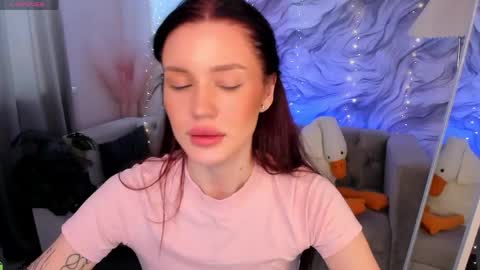 aria_mila online show from 05/07/26, 03:01