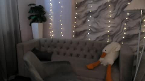 aria_mila online show from 05/13/26, 03:04