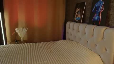 aria_mila online show from 07/04/26, 09:37