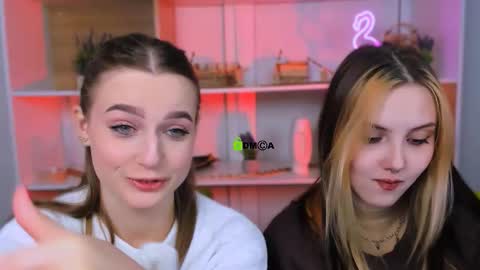 Luna online show from 09/29/25, 08:30