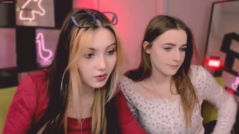 Luna online show from 10/18/25, 08:26