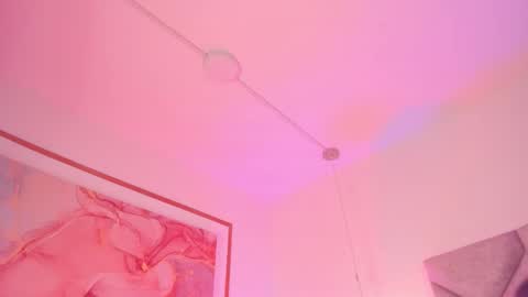 Snapshot of aria_moont chatting on 12/05/25, 02:47 I OOT online show from 12/05/25, 02:47