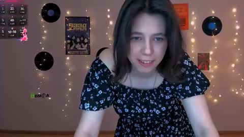 Snapshot of aria_wild_ chatting on 03/14/26, 10:10 aria_wild_ online show from 03/14/26, 10:10