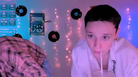 Snapshot of aria_wild_ chatting on 04/01/26, 01:41 aria_wild_ online show from 04/01/26, 01:41