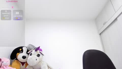 Snapshot of ariacoral chatting on 07/10/26, 01:25 ariacoral online show from 07/10/26, 01:25