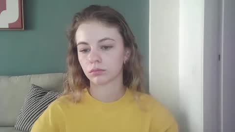 AriaCreazy online show from 09/15/25, 06:35