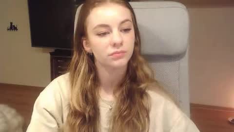 AriaCreazy online show from 10/10/25, 09:25