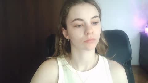 AriaCreazy online show from 06/18/26, 06:24