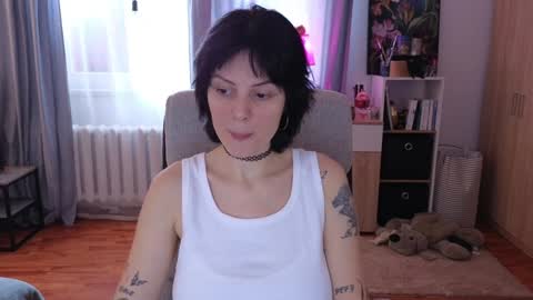 Snapshot of ariadna89 chatting on 02/05/25, 12:27 Adriana online show from 02/05/25, 12:27