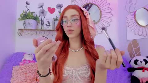 Snapshot of ariadna_evangeline chatting on 09/29/25, 05:45 Angel online show from 09/29/25, 05:45