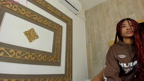 Snapshot of ariafoster chatting on 10/25/25, 12:18 Aria Foster online show from 10/25/25, 12:18