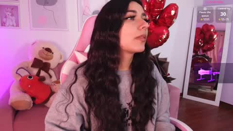 Snapshot of ariana_bae_ chatting on 02/07/25, 06:24 online show from 02/07/25, 06:24