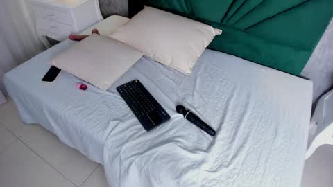 ARIANA online show from 01/28/25, 02:42