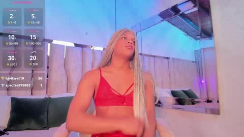 ariana_grande233 online show from 06/05/26, 11:38