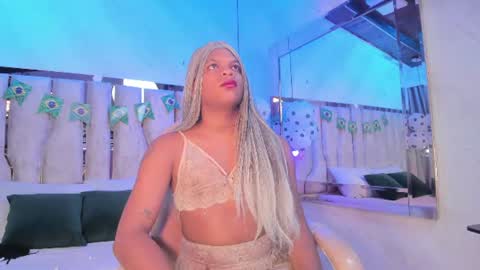 ariana_grande233 online show from 06/24/26, 11:31