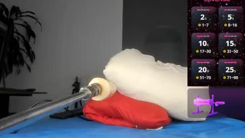 ariana_nix online show from 11/10/25, 08:08