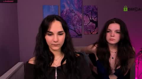 Snapshot of ariana_ross7 chatting on 12/18/25, 08:04 ariana_ross7 online show from 12/18/25, 08:04