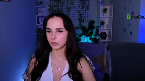 ariana_ross7 online show from 06/17/26, 07:15
