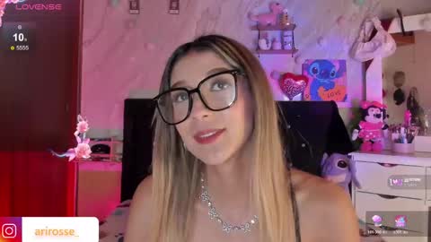 Ariana  online show from 04/19/26, 01:49