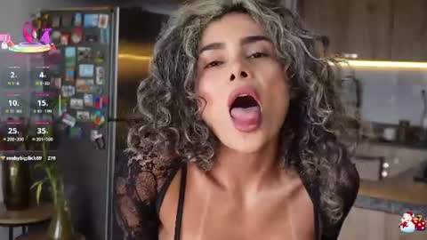 cristina online show from 06/10/26, 12:48