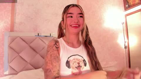 Ari online show from 10/15/25, 03:39