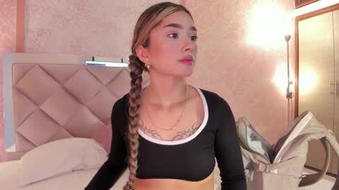 Ari online show from 10/18/25, 12:13