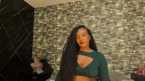 Ariana online show from 12/17/25, 12:22