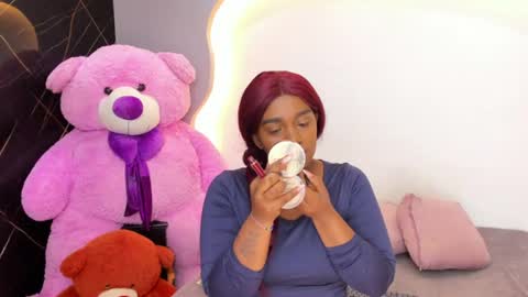 Ariana online show from 07/16/26, 12:22