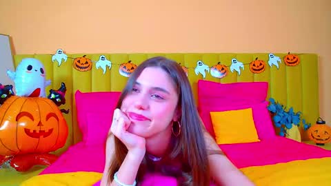 Snapshot of arianaallens chatting on 10/24/25, 06:32 Ariana online show from 10/24/25, 06:32