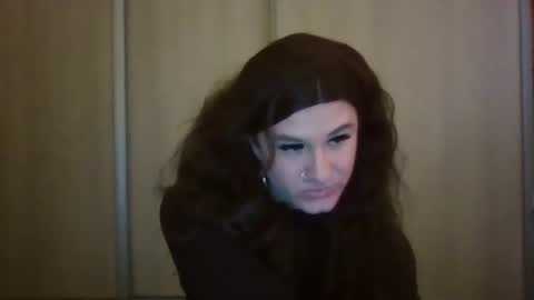 Snapshot of arianalopez98 chatting on 12/14/24, 02:21 Ariana 3 online show from 12/14/24, 02:21