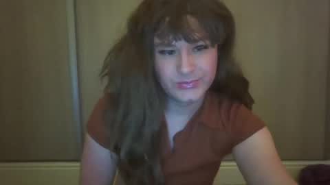 Snapshot of arianalopez98 chatting on 12/15/24, 10:18 Ariana 3 online show from 12/15/24, 10:18