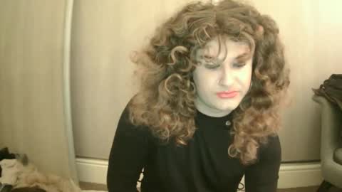 Snapshot of arianalopez98 chatting on 09/09/25, 04:50 Ariana 3 online show from 09/09/25, 04:50