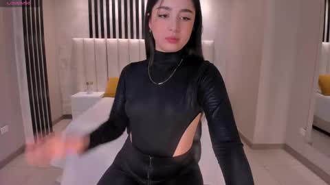 ARIANA MONROE online show from 09/10/25, 02:55