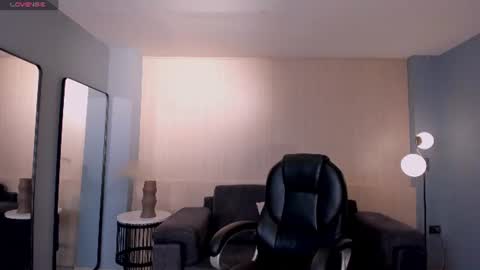 Your Girl  online show from 08/06/26, 02:13